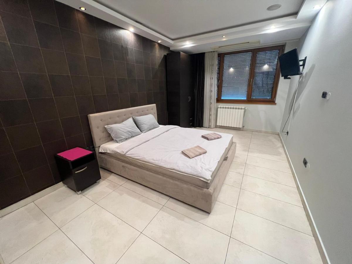 Ahoy S Belgrade Apartment Exteriör bild
